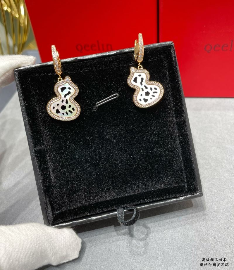 Qeelin Earrings